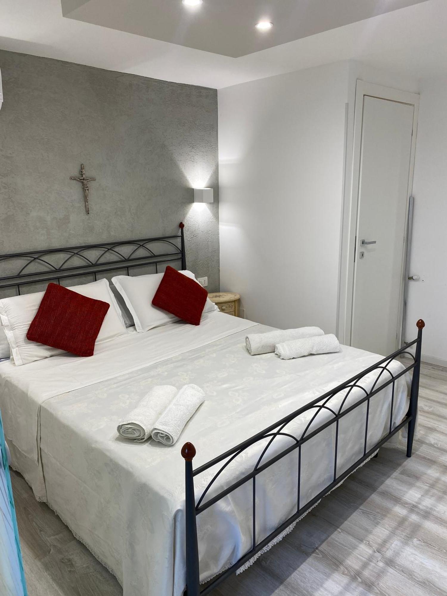 카타니아 Royal House B&B 외부 사진